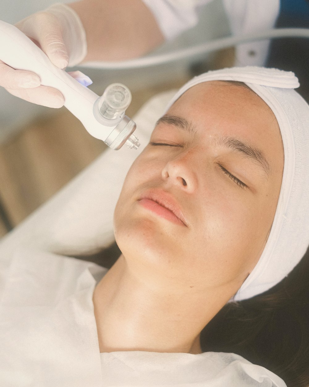 Apparative Anti-Aging-Behandlung im Kosmetikstudio Gema Frias